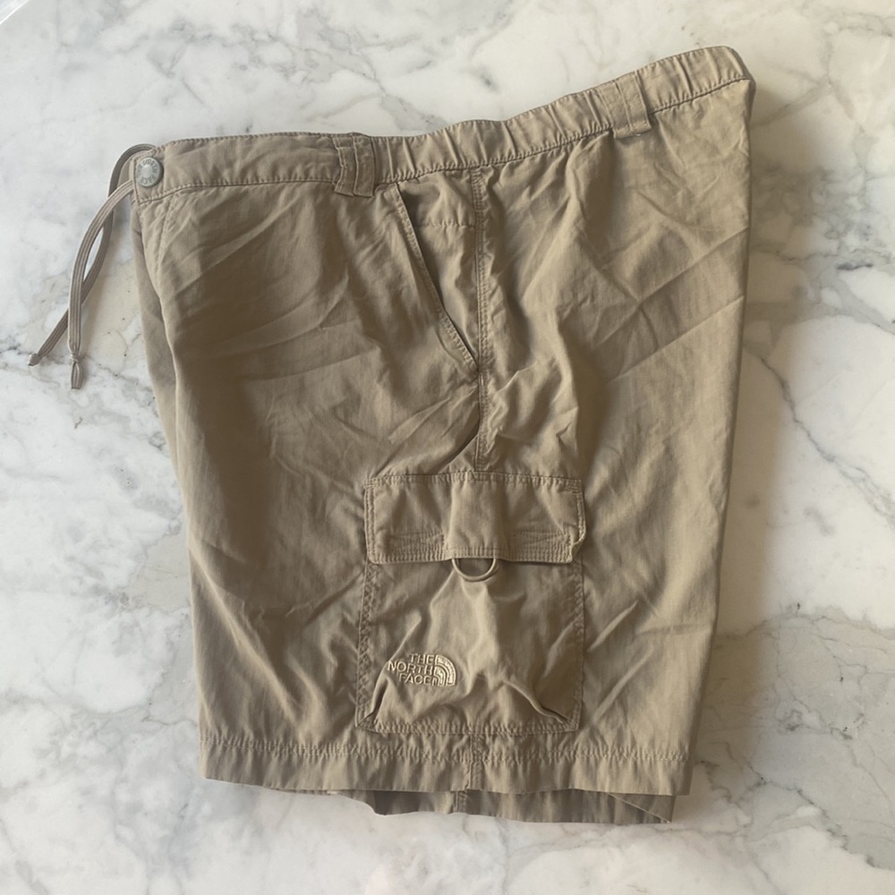 THE NORTH FACE Womens Shorts 6 long 7” inseam - Picture 8 of 9